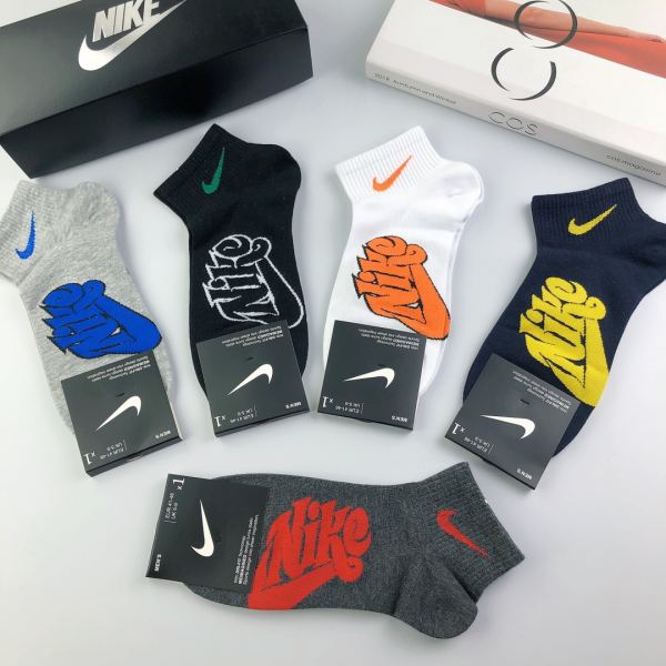 réplica,joyas,joyería,1:1,replica,fake,lujo,barato calcetines NIKE de última moda (5 pares por caja)