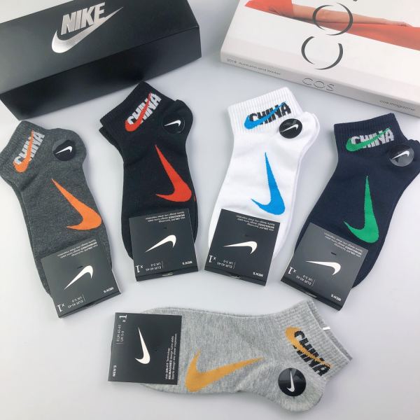réplica,joyas,joyería,1:1,replica,fake,lujo,barato calcetines NIKE de última moda (5 pares por caja)