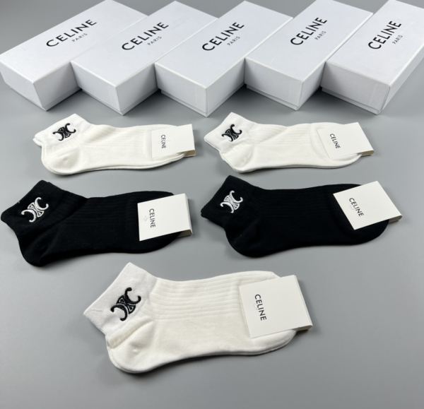 réplica,joyas,joyería,1:1,replica,fake,lujo,barato Los últimos calcetines de moda de Celine (3 pares por caja)