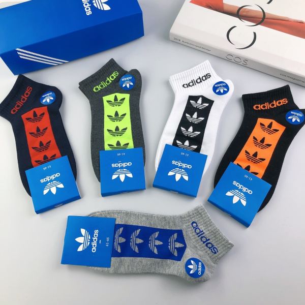 réplica,joyas,joyería,1:1,replica,fake,lujo,barato Calcetines adidas de última moda (5 pares por caja)