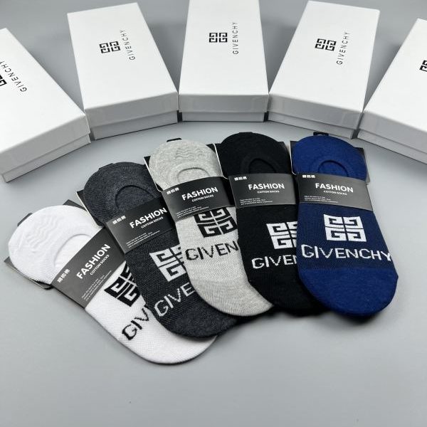 réplica,joyas,joyería,1:1,replica,fake,lujo,barato Los últimos calcetines de moda de Givenchy (5 pares por caja) en los mostradores de Givenchy