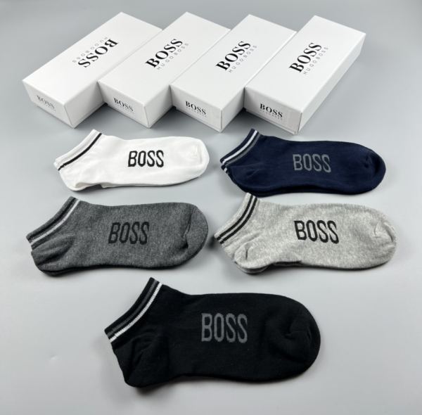 réplica,joyas,joyería,1:1,replica,fake,lujo,barato Hugo Boss counter calcetines de última moda (5 pares por caja)