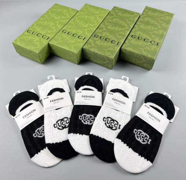 réplica,joyas,joyería,1:1,replica,fake,lujo,barato calcetines de última moda (5 pares por caja) de los mostradores de Gucci