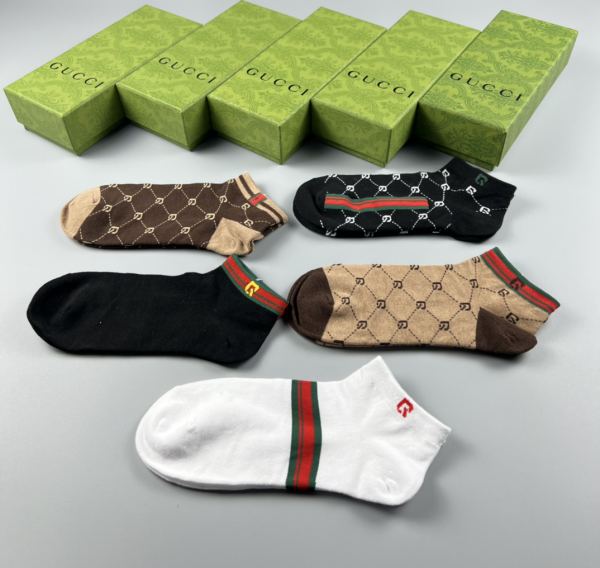 réplica,joyas,joyería,1:1,replica,fake,lujo,barato calcetines de última moda (5 pares por caja) de los mostradores de Gucci