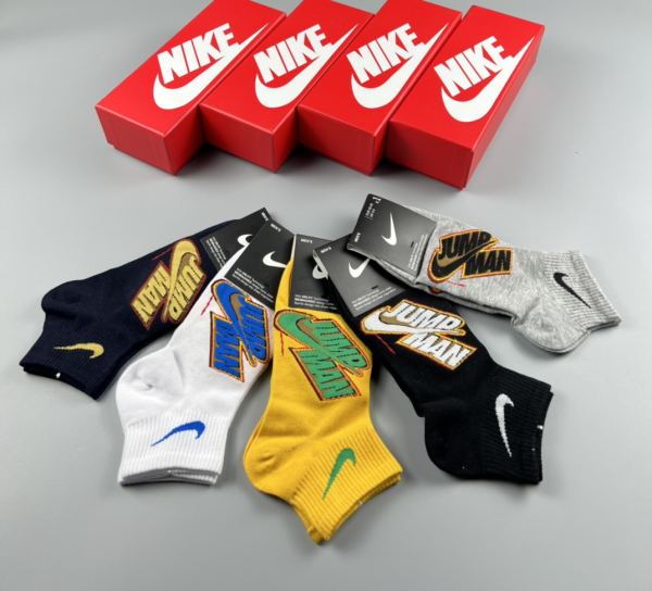 réplica,joyas,joyería,1:1,replica,fake,lujo,barato calcetines NIKE de última moda (5 pares por caja)