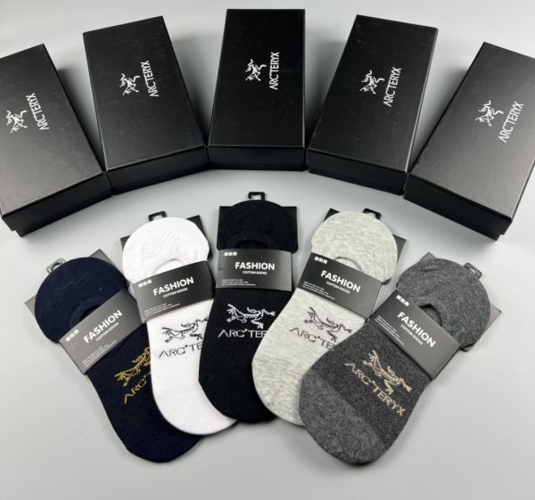 réplica,joyas,joyería,1:1,replica,fake,lujo,barato ARC·TERYX contador última moda calcetines (5 pares por caja)