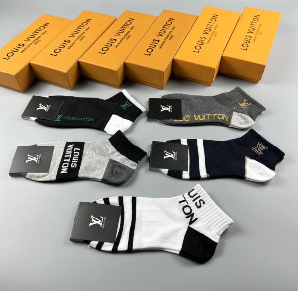 réplica,joyas,joyería,1:1,replica,fake,lujo,barato Louis Vuitton contador última moda calcetines (5 pares una caja)