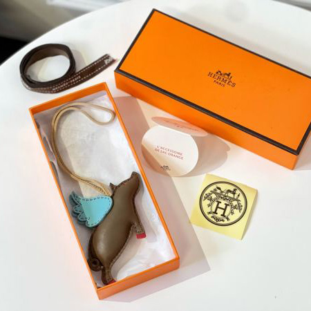 réplica,joyas,joyería,1:1,replica,fake,lujo,barato Colgante de bolso Hermes Flying Pig