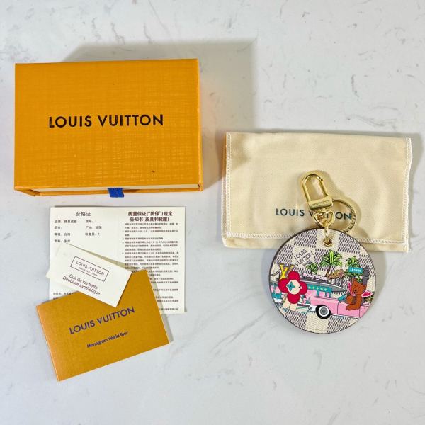 réplica,joyas,joyería,1:1,replica,fake,lujo,barato Llavero colgante medalla Louis Vuitton/M00502