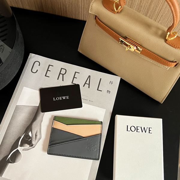 réplica,joyas,joyería,1:1,replica,fake,lujo,barato La bolsa de identificación de la bolsa de tarjeta Loewe es una bolsa de tarjeta pequeña súper conveniente/Tamaño 10 * 7.5cm