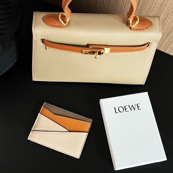 réplica,joyas,joyería,1:1,replica,fake,lujo,barato La bolsa de identificación de la bolsa de tarjeta Loewe es una bolsa de tarjeta pequeña súper conveniente/Tamaño 10 * 7.5cm