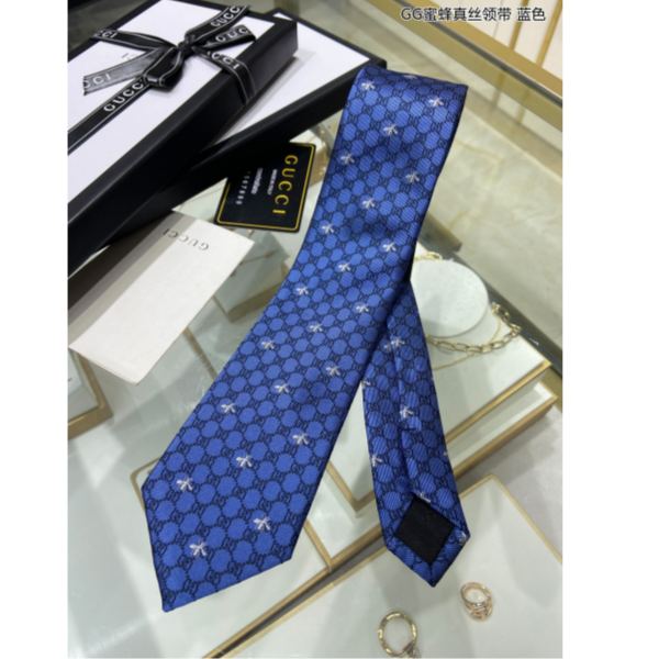 réplica,joyas,joyería,1:1,replica,fake,lujo,barato Corbata de seda con abeja Gucci