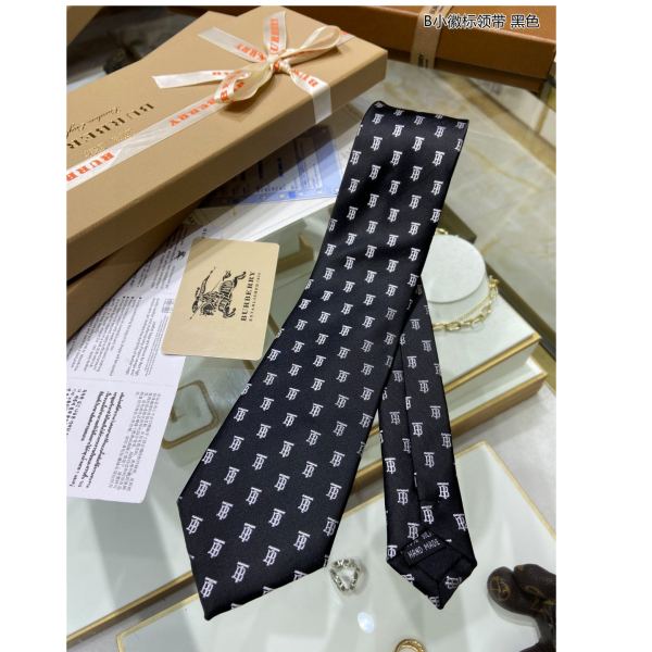 réplica,joyas,joyería,1:1,replica,fake,lujo,barato Corbata con logo pequeño de Burberry