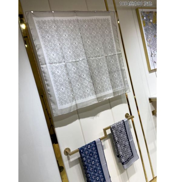 réplica,joyas,joyería,1:1,replica,fake,lujo,barato Bufanda cuadrada de seda Louis Vuitton