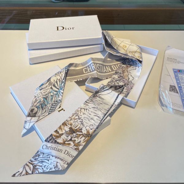 réplica,joyas,joyería,1:1,replica,fake,lujo,barato La última diadema de doble capa de Dior