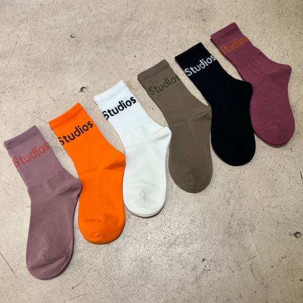 réplica,joyas,joyería,1:1,replica,fake,lujo,barato 1 par Acne primavera y verano nuevos calcetines de tubo medio de algodón peinado de sección delgada