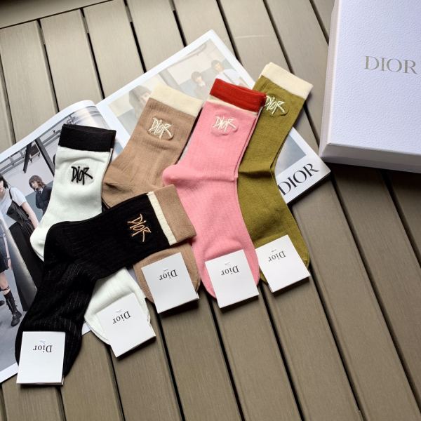 réplica,joyas,joyería,1:1,replica,fake,lujo,barato 5 pares de calcetines de tubo medio suaves y finos de mezcla de algodón y seda con letras bordadas de Dior