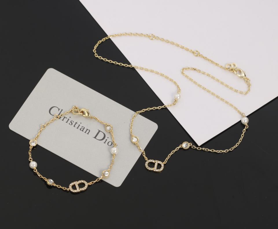 réplica,joyas,joyería,1:1,replica,fake,lujo,barato réplica,joyas,joyería,1:1,replica,fake,lujo,barato Collar Dior de diamantes + perlas
