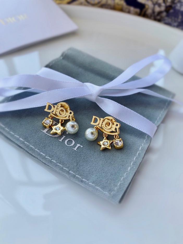 réplica,joyas,joyería,1:1,replica,fake,lujo,barato réplica,joyas,joyería,1:1,replica,fake,lujo,barato Pendientes Dior con borlas pequeñas y perlas, estrella y letras