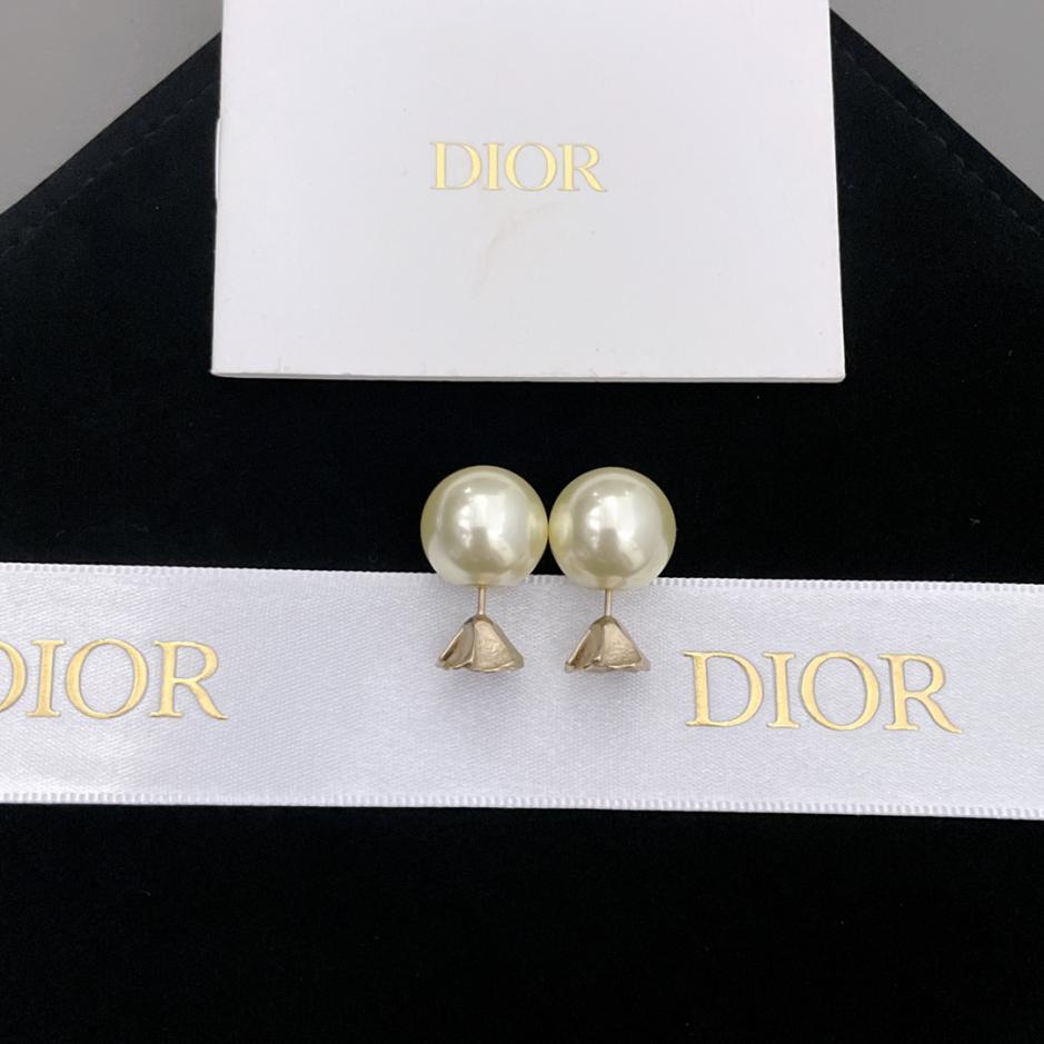 réplica,joyas,joyería,1:1,replica,fake,lujo,barato réplica,joyas,joyería,1:1,replica,fake,lujo,barato Pendientes Dior con perlas y flores pequeñas