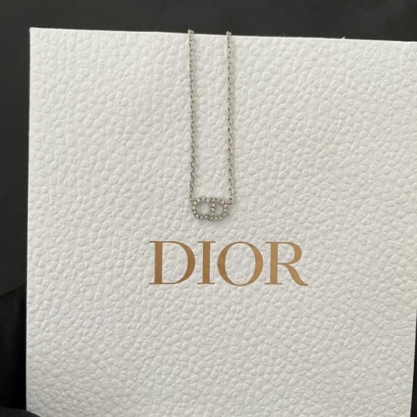 réplica,joyas,joyería,1:1,replica,fake,lujo,barato Anillo Dior con mariposa y diamantes
