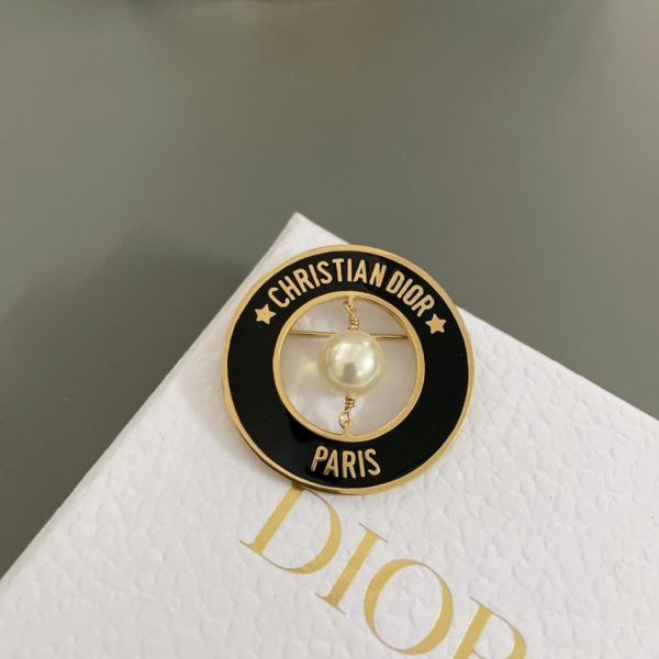 réplica,joyas,joyería,1:1,replica,fake,lujo,barato Broche Dior con letras circulares negras