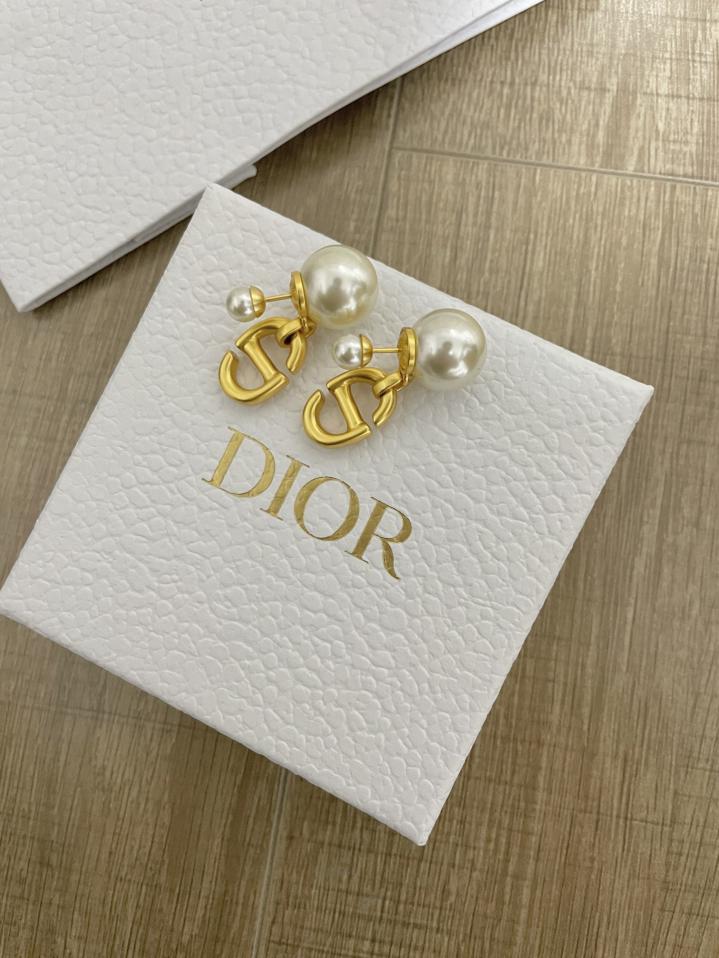 réplica,joyas,joyería,1:1,replica,fake,lujo,barato réplica,joyas,joyería,1:1,replica,fake,lujo,barato Pendientes Dior con cuentas dobles