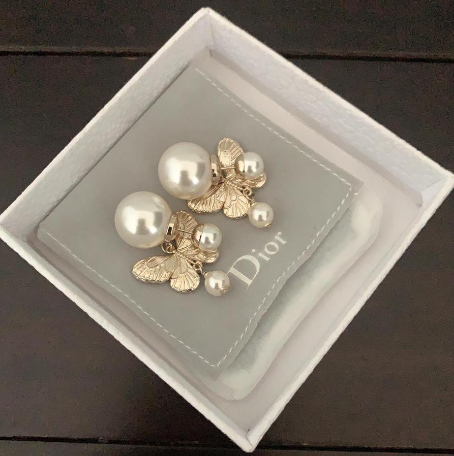 réplica,joyas,joyería,1:1,replica,fake,lujo,barato réplica,joyas,joyería,1:1,replica,fake,lujo,barato Pendientes Dior de mariposa con perlas grandes