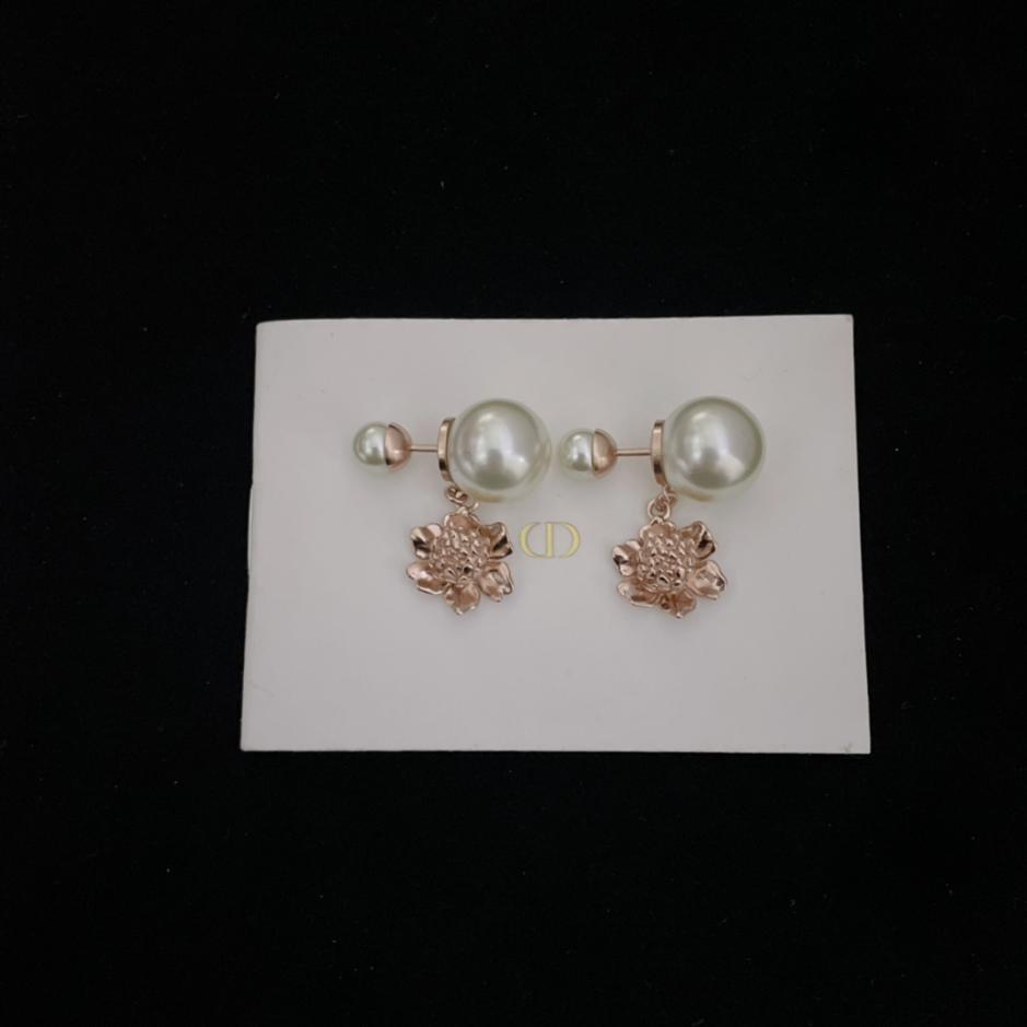 réplica,joyas,joyería,1:1,replica,fake,lujo,barato réplica,joyas,joyería,1:1,replica,fake,lujo,barato Pendientes Dior florales con cuentas dobles