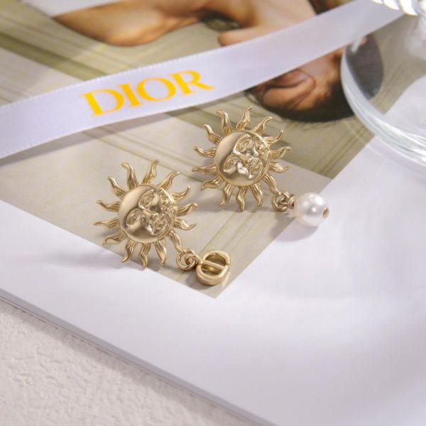 réplica,joyas,joyería,1:1,replica,fake,lujo,barato Broche Dior con la nueva letra