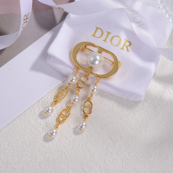 réplica,joyas,joyería,1:1,replica,fake,lujo,barato Broche Dior con la nueva letra