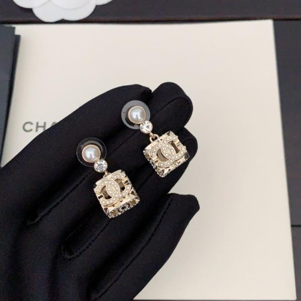 réplica,joyas,joyería,1:1,replica,fake,lujo,barato Pendientes con forma de dados y diamantes cuadrados de Chanel