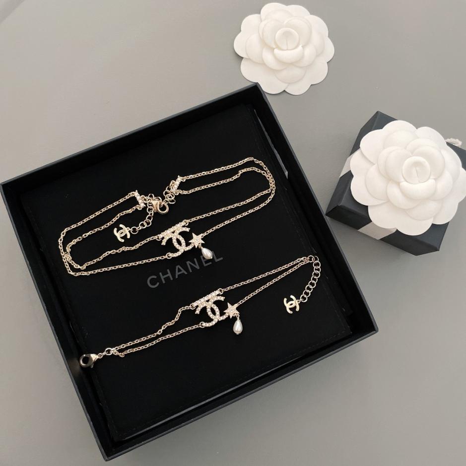 réplica,joyas,joyería,1:1,replica,fake,lujo,barato réplica,joyas,joyería,1:1,replica,fake,lujo,barato Pulsera con collar de cuentas y estrella doble c fragante de Chanel