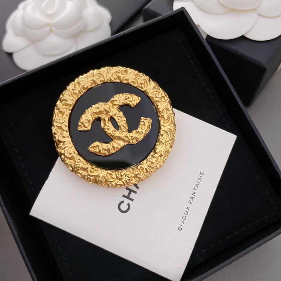 réplica,joyas,joyería,1:1,replica,fake,lujo,barato réplica,joyas,joyería,1:1,replica,fake,lujo,barato Broche Chanel redondo grabado a doble cara