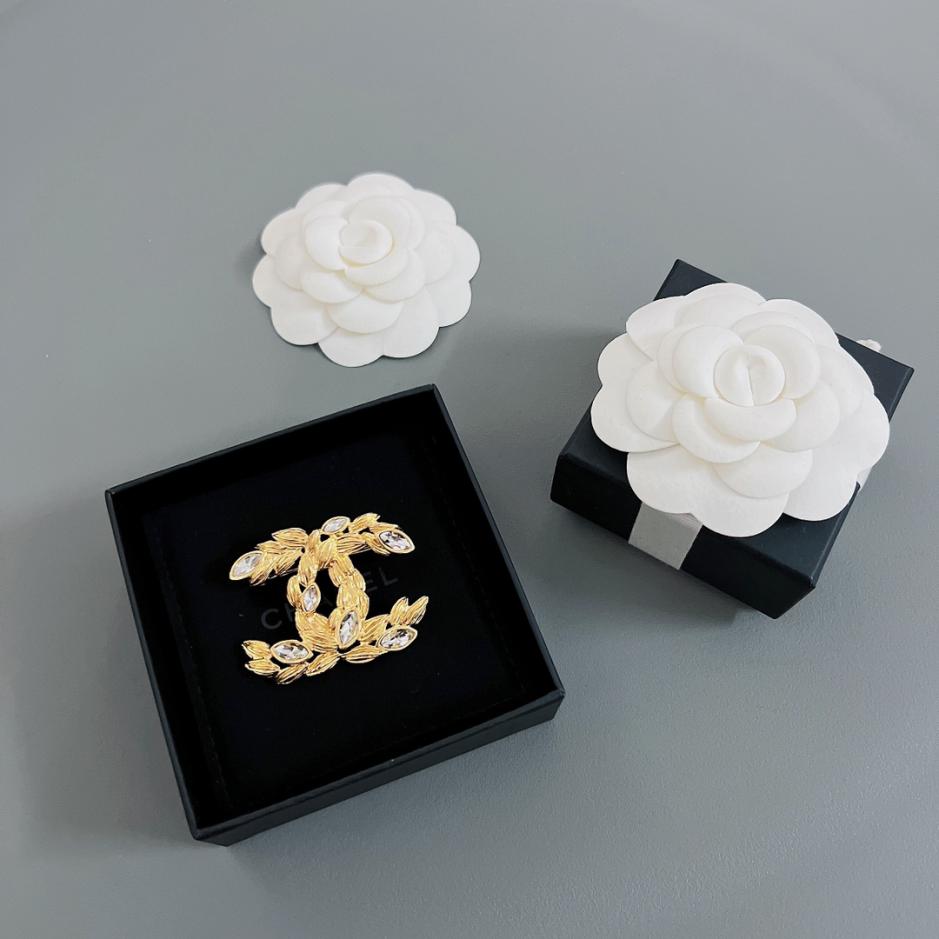 réplica,joyas,joyería,1:1,replica,fake,lujo,barato réplica,joyas,joyería,1:1,replica,fake,lujo,barato Broche de oreja de trigo dorado fragante de Chanel