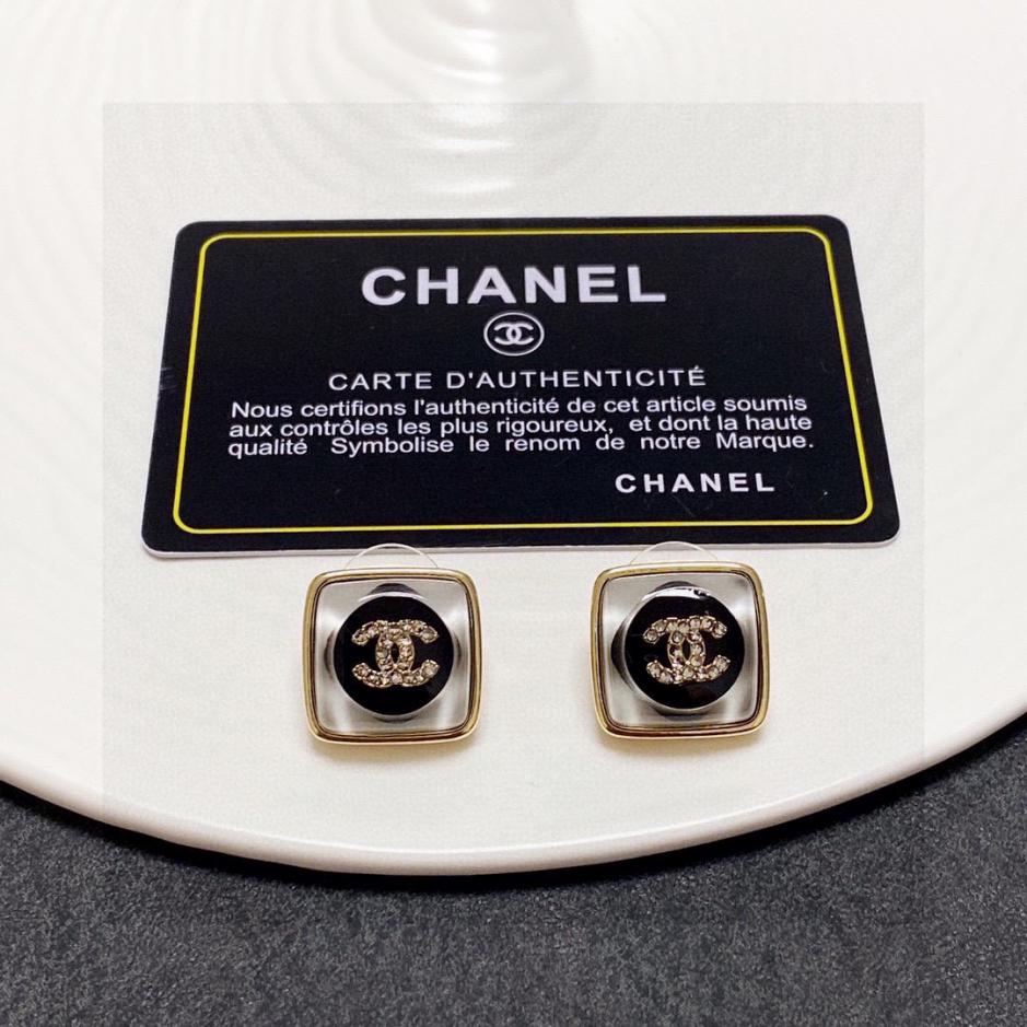 réplica,joyas,joyería,1:1,replica,fake,lujo,barato réplica,joyas,joyería,1:1,replica,fake,lujo,barato Pendientes de pasarela estilo Chanel doble C