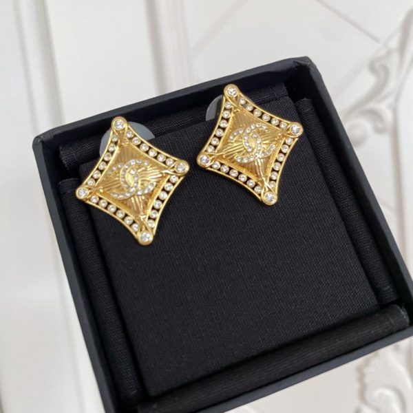 réplica,joyas,joyería,1:1,replica,fake,lujo,barato Pendientes de cristal con doble C hueco de diamantes con fragancia de Chanel