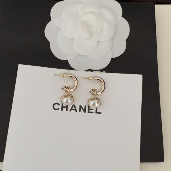 réplica,joyas,joyería,1:1,replica,fake,lujo,barato Ganchos para la oreja Chanel con perlas blancas