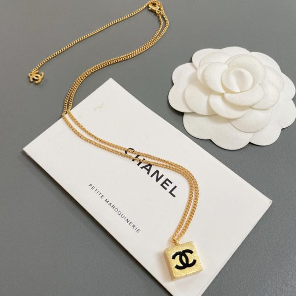 réplica,joyas,joyería,1:1,replica,fake,lujo,barato Pendientes Chanel cuadrados negros con diamantes y cristales cc