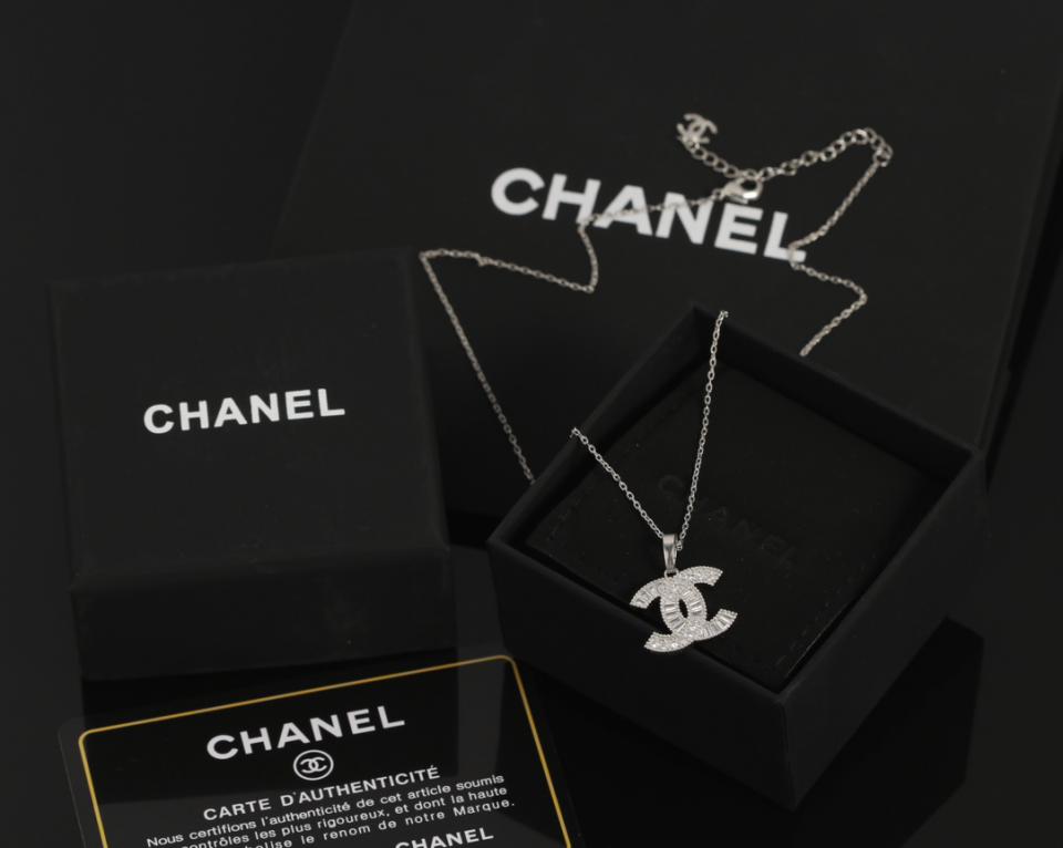 réplica,joyas,joyería,1:1,replica,fake,lujo,barato réplica,joyas,joyería,1:1,replica,fake,lujo,barato collar chanel doble c