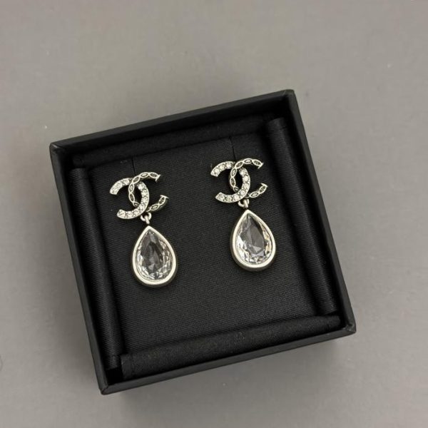 réplica,joyas,joyería,1:1,replica,fake,lujo,barato Pendientes colgantes Chanel color pistola cc