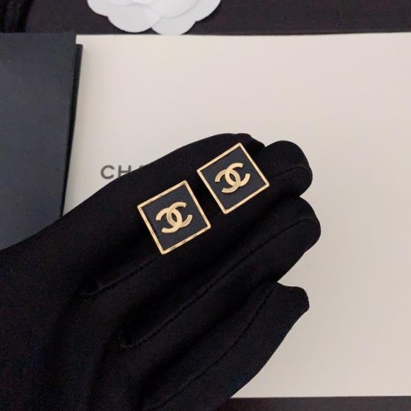 réplica,joyas,joyería,1:1,replica,fake,lujo,barato Pendientes cuadrados de cuero negro Chanel