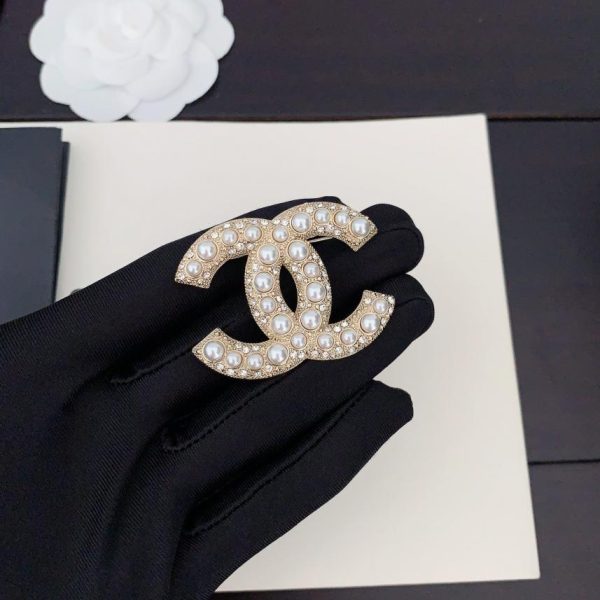 réplica,joyas,joyería,1:1,replica,fake,lujo,barato Ganchos para las orejas de resina redondos con letras cuadradas Chanel