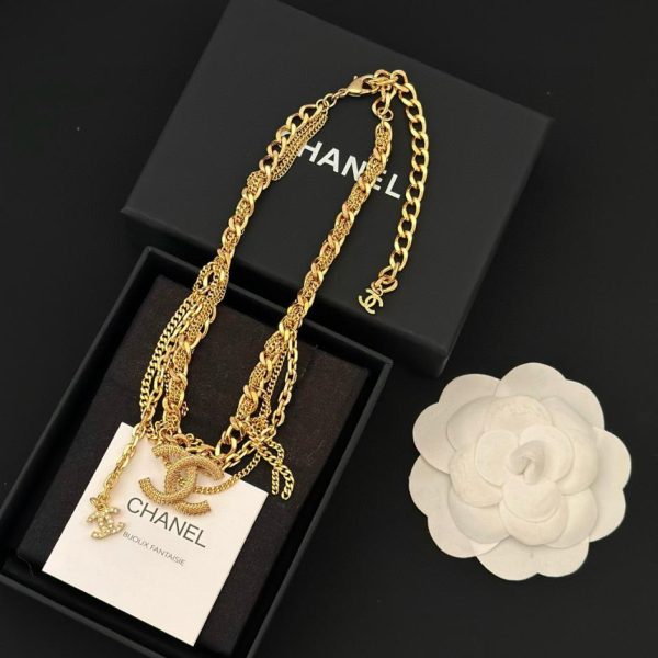 réplica,joyas,joyería,1:1,replica,fake,lujo,barato Pendientes Chanel de oro con diamantes.