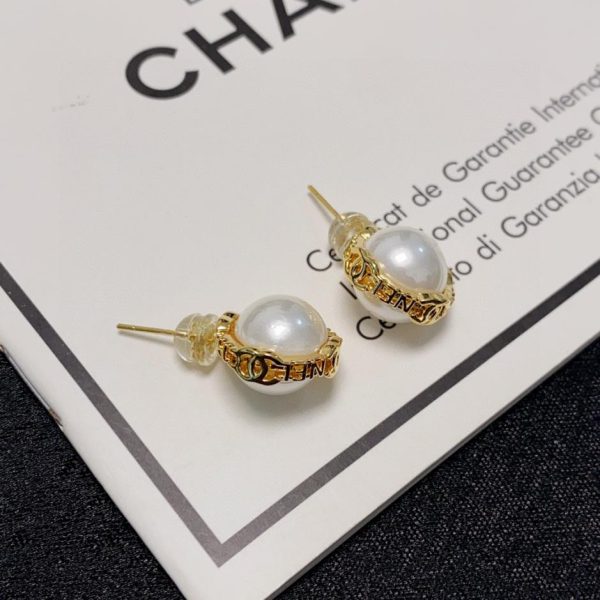 réplica,joyas,joyería,1:1,replica,fake,lujo,barato Pendientes pequeños de perlas estilo Chanel este pendiente