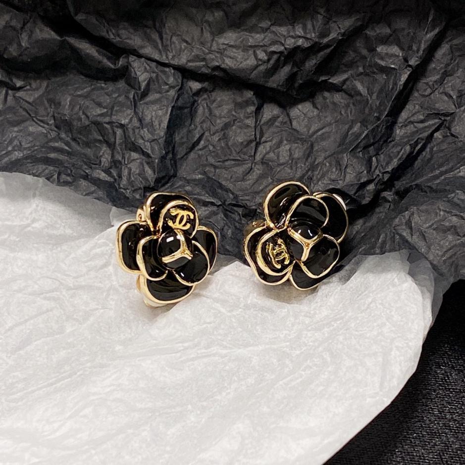 réplica,joyas,joyería,1:1,replica,fake,lujo,barato réplica,joyas,joyería,1:1,replica,fake,lujo,barato Clip de oreja Chanel Pendientes estilo CHANEl que no requieren perforación