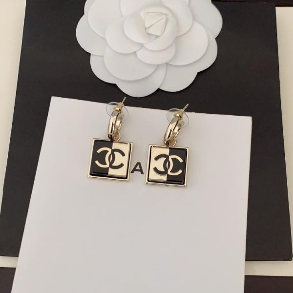 réplica,joyas,joyería,1:1,replica,fake,lujo,barato Ganchos para orejas cc cuadrados de resina bicolor Chanel