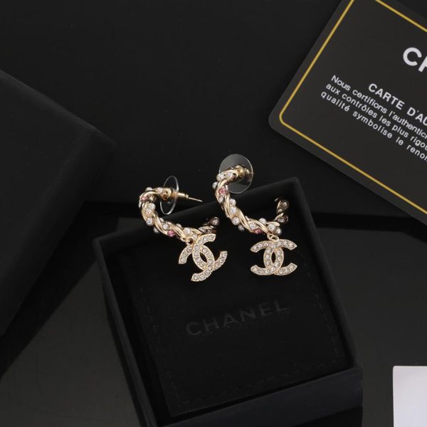 réplica,joyas,joyería,1:1,replica,fake,lujo,barato Pendientes Chanel de oro claro y diamantes.