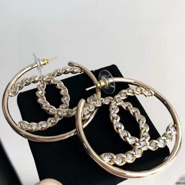 réplica,joyas,joyería,1:1,replica,fake,lujo,barato Pendientes con doble C característicos de Chanel