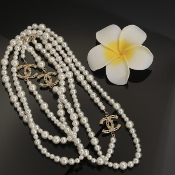 réplica,joyas,joyería,1:1,replica,fake,lujo,barato Cadena de suéteres de otoño e invierno de Chanel.